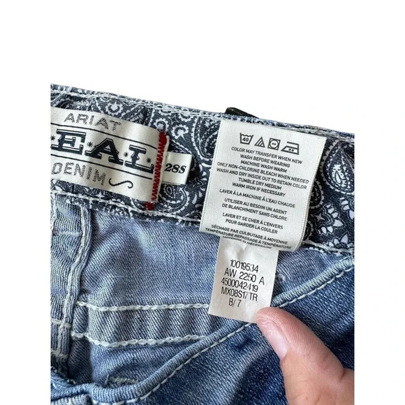 Ariat‎ Real Denim Women's Blue Straight Leg Belt Looped Distressed Jean Size 28s - Picture 4 of 10